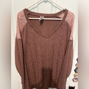 HoneyMe XL sweater